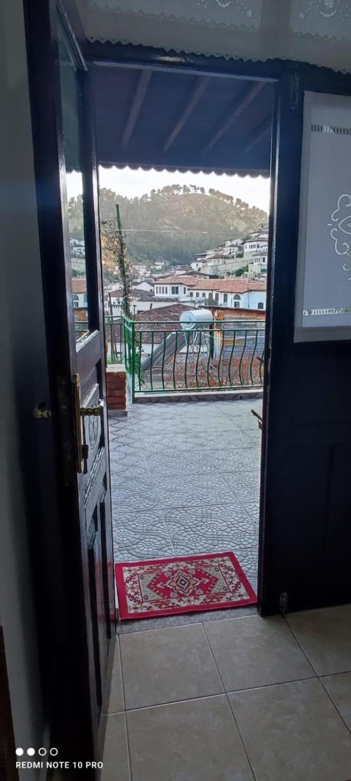 Guest House Baba Lluka Berat Extérieur photo